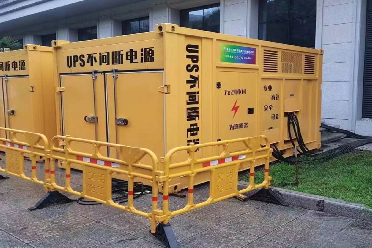 孟津发电机租赁施工现场